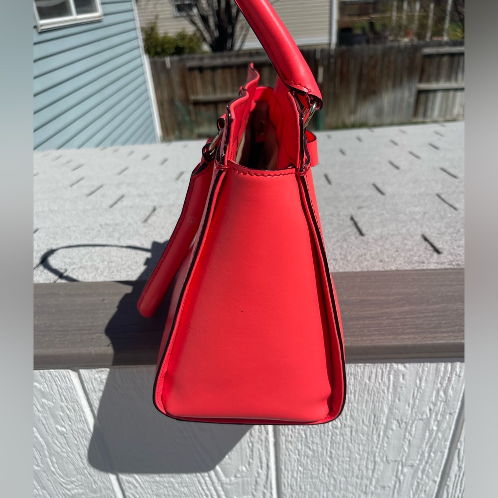 Such a cute Kate Spade purse! 😍 - Picture 8 of 8